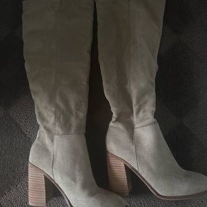 Saint Slouch Boot Size 7.5 in tan  Suede